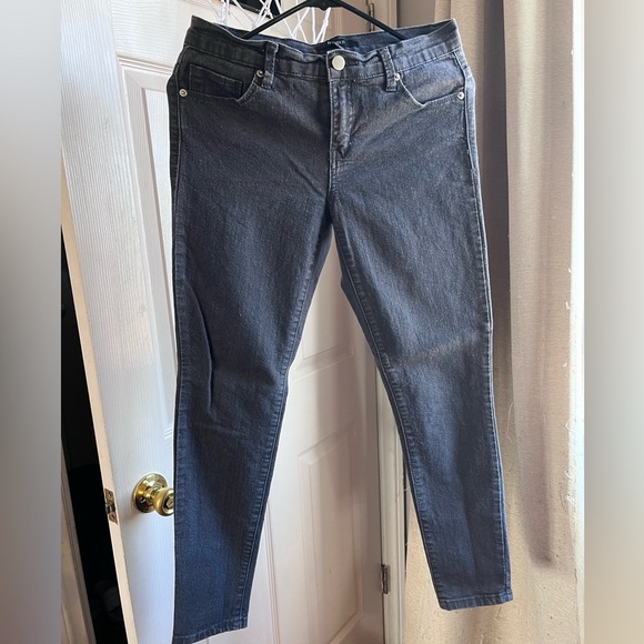 Woman’s jeans - Picture 1 of 2